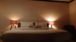 Big Boys Bed & Burger - Patong Beach