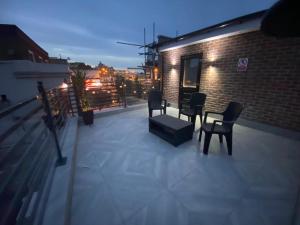 Stunning roof terrace studio flat