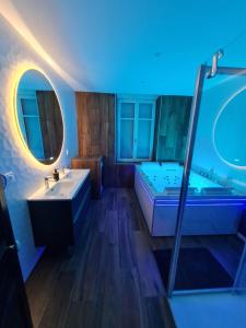 2 pièces, SPA et terrasse, Nancy Thermal