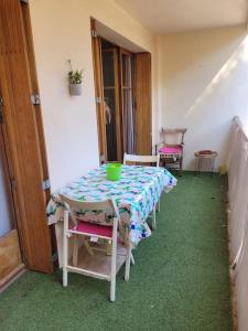 Au calme, 200m du centre T2 avec balcon et parking