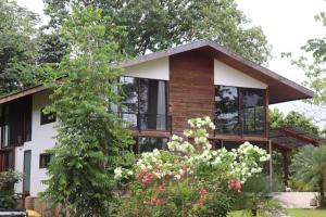 Birding Corcovado Eco Lodge