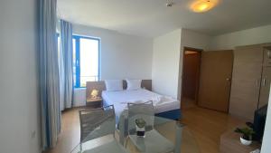 Bratanov Excelsior Apartment