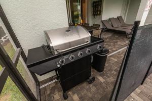 Beautiful Home w Pool SPA Game Room in Resort