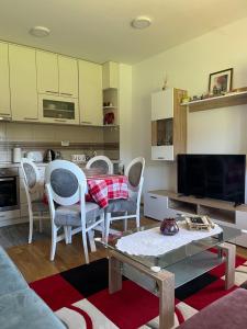 Pinewood Residence Premium Mountain View