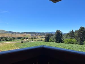 Pinewood Residence Premium Mountain View