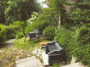Pet Friendly, Lake View, Parking, Golf Nearby