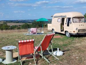 Maisons d'hotes LOV' ESTAFETTE : photos des chambres