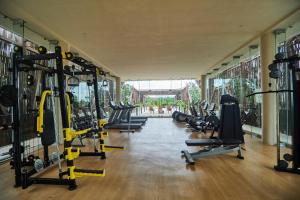 Ariel - Beach Club Access & Gym & Pool & Coworking