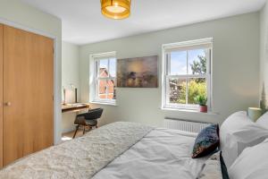 Stylish Stay Near Norwich Cathedral With Parking