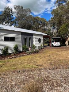 Annie’s on Ti Tree-Country bush private hideaway.