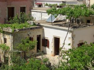Patriko Traditional Stone Houses