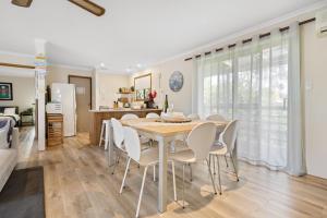 INVERLOCH - 2 Separate Houses in one!