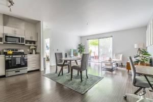 World Cup HQ one bedroom apartment Gym, Wifi, Parking, Rooftop Deck