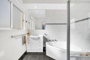 Moonya Rye by ReadyStay - BYO LINEN & TOWELS