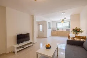 Desert Pearl - Nevatim