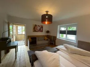 am Kalvarienberg Villenapartment & Hostel Bad Ischl - Bad Ischl