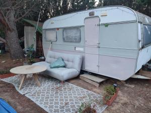 Tentes de luxe Caravane vintage camping a la ferme : photos des chambres