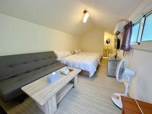 Phòng 4 người (Quadruple Room)