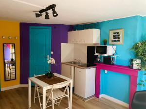 Appartements Capstay colorful centre ville & Netflix : photos des chambres