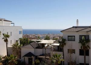Brand New Gorgeous 2 Bed Apartment at Estepona Hills!