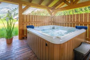 Chalets Chalet Les Vardafes - OVO Network : photos des chambres