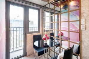 Minju Staycation at Fame Residences Free Netflix & Wifi