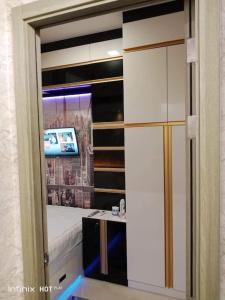 Minju Staycation at Fame Residences Free Netflix & Wifi