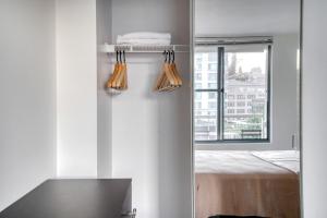 S Beach 2BR wPool Gym next to SF Bay SFO-29