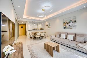 Elegant apartment in Paramount Midtown residence