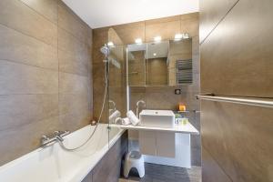 Appartements Loft Evasion, Private beach and Pontoon-Terrasse XXL- LLA Selections by Location lac Annecy : photos des chambres