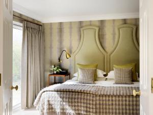 Deluxe Suite room in The Vineyard