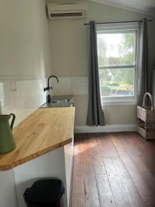 Bullock and Company Cottage