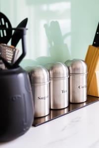 Modern & Cozy Studio, 15mins walk to Notting Hill! 2