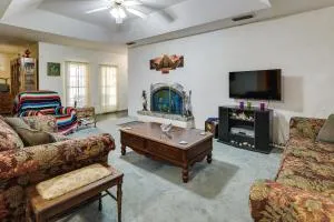 Remote Pet-Friendly Harlingen House! - La Feria