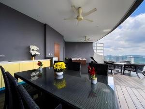 Vortex Klcc Penthouse Twins Tower View