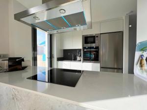 penthouse center Torrevieja, private terrace, near the beach