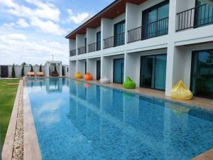 Far Beach House, Cha-am