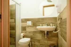 From Home to Vesuvius - Close to Pompeii, Herculaneum, and the Heart of Naples