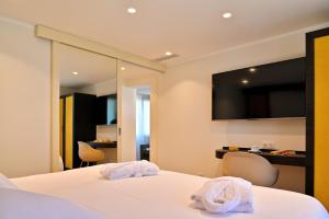 Hotels HOTEL SAINT ROCH : photos des chambres