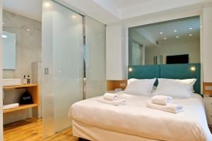 Hotels HOTEL SAINT ROCH : photos des chambres