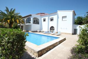 Sara - sea view villa with private pool in Calpe