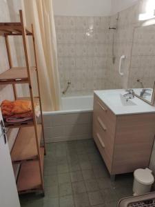 Maisons de vacances Bienvenue en sud gironde : Maison 2 Chambres