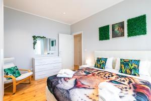 Urban Jungle Santa Rita Family Home