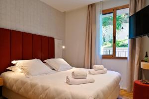 Hotels HOTEL SAINT ROCH : photos des chambres