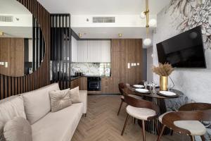 2-Bedroom DeLux Apartment with Private Sauna WWA24