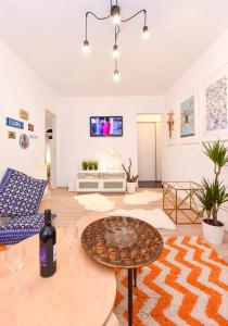 Bohemian Apartment Downtown