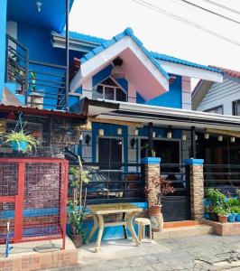 Paulas Tagaytay Transient House