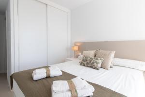 Global Properties, Nuevo apartamento con terraza en Gran Canet Residencial