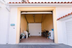 Retiro da Atafona Beach Pool House White