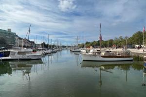 Appartements Comfortable studio near the heart of Vannes : photos des chambres